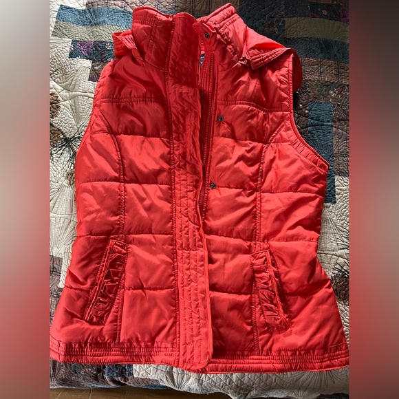 New York & Co Vest - Picture 2 of 4